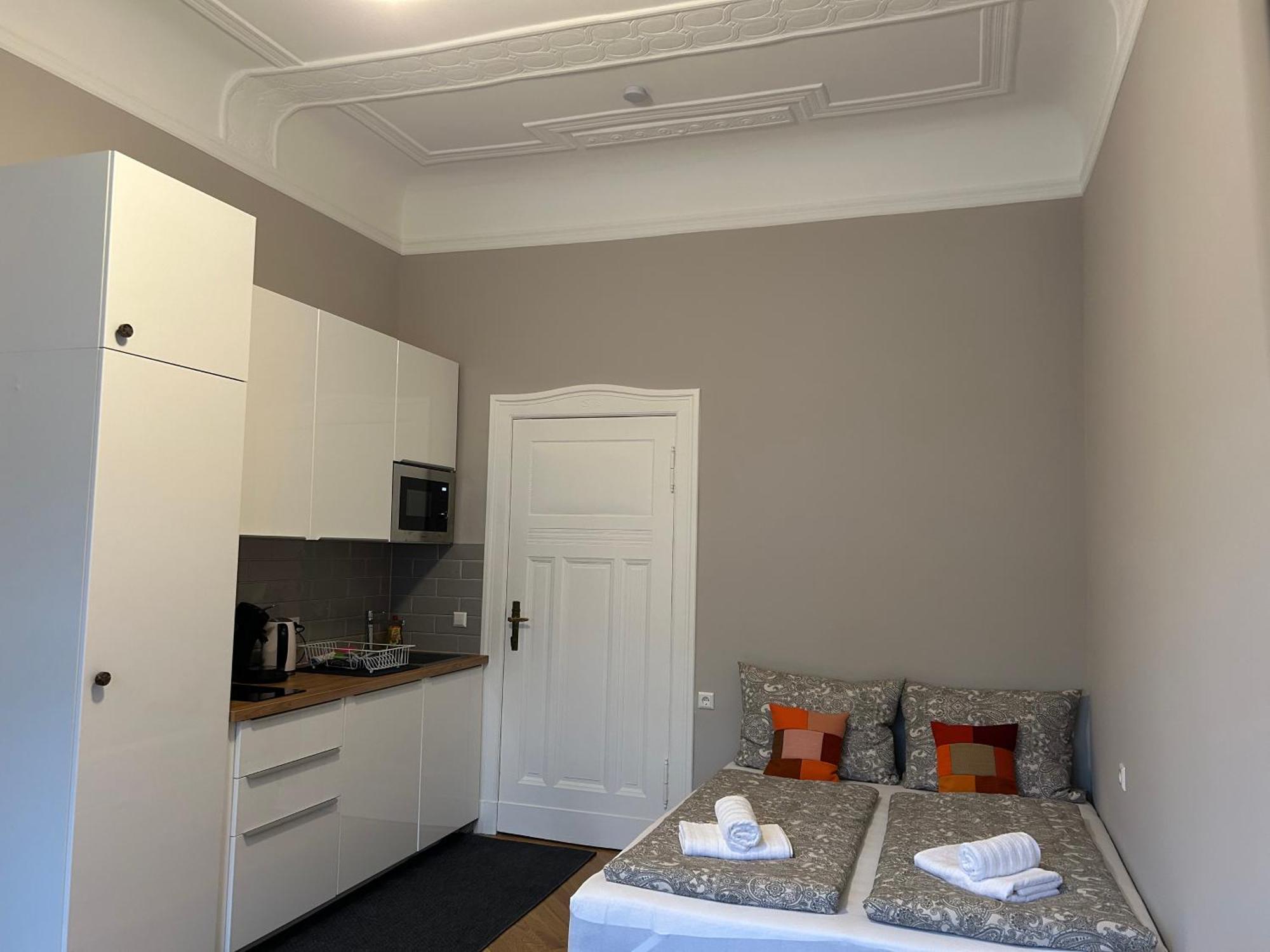 Bismarcks Berlin Apartment Exterior photo